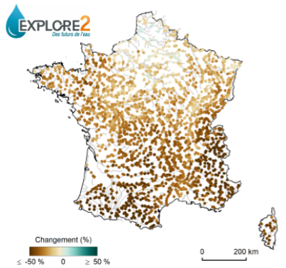 Médiane des changements de débits en été par 4 modèles hydro x 17 projections RCP8.5 : 2100 vs 2000